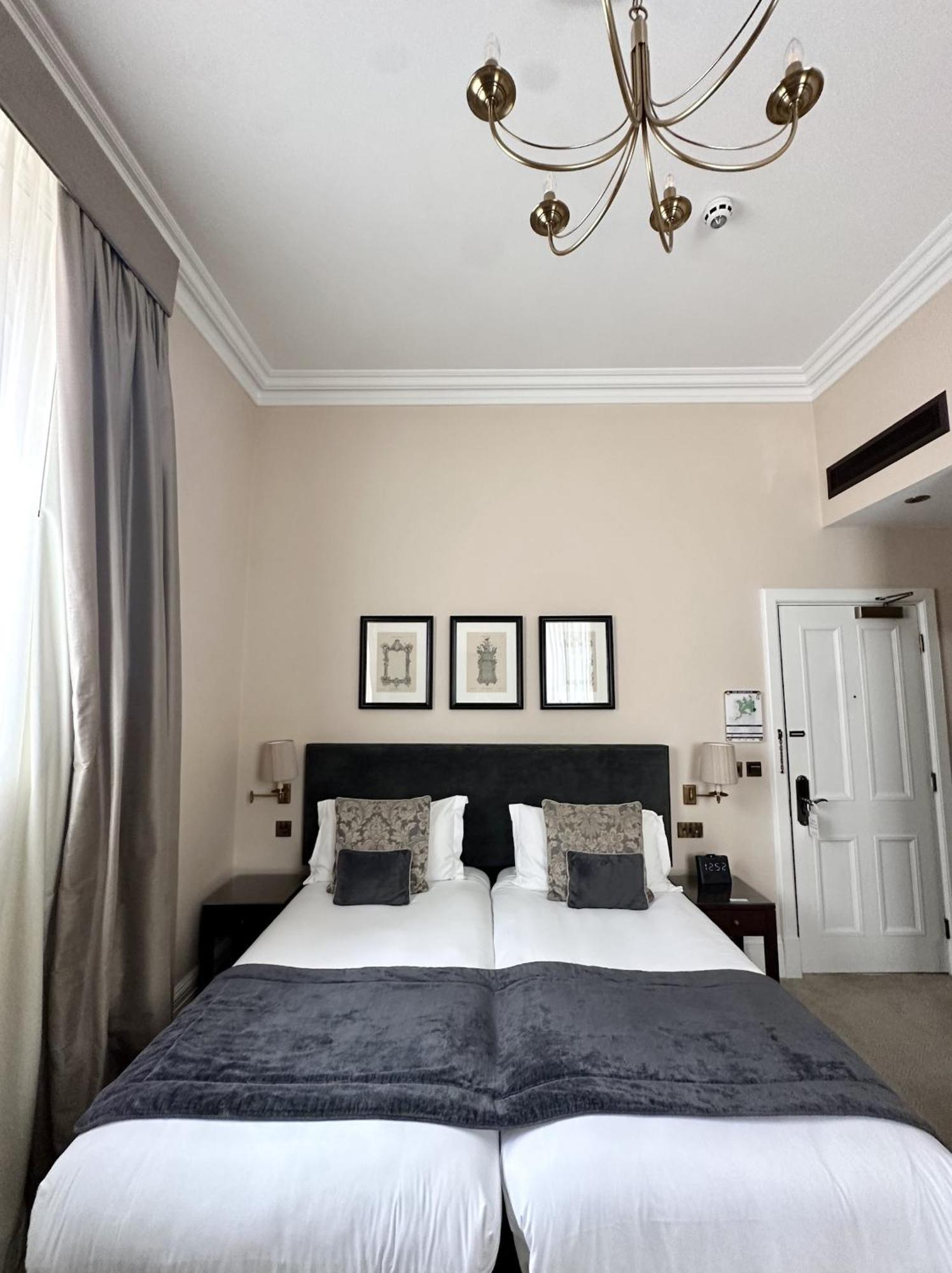 เซนต์ พอล โฮเต็ล Hotel ลอนดอน ภายนอก รูปภาพ